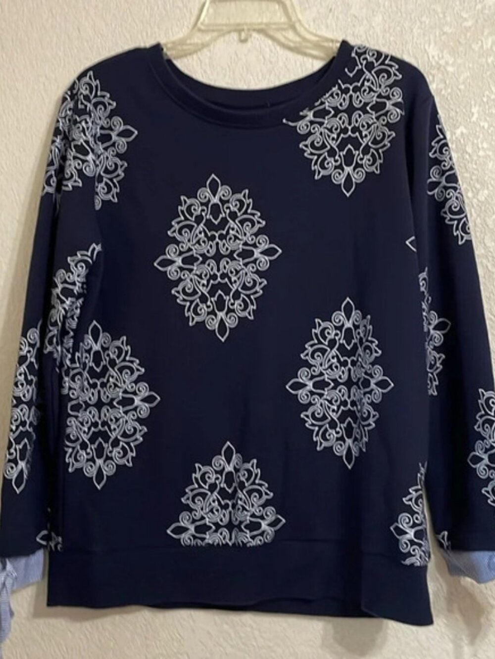 ST JOHN’S BAY SWEAT SHIRT